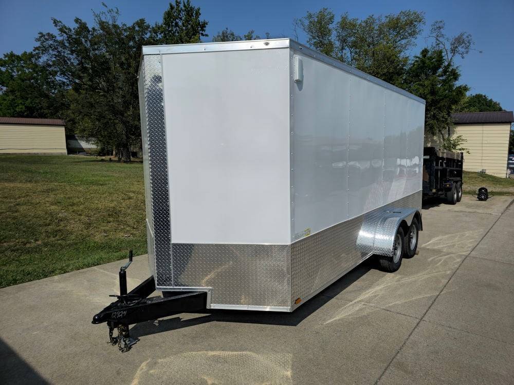7' X 16' White Vnose Enclosed Trailer (2) 3,500lb Axles 7ft With Splash Guards - Image 3