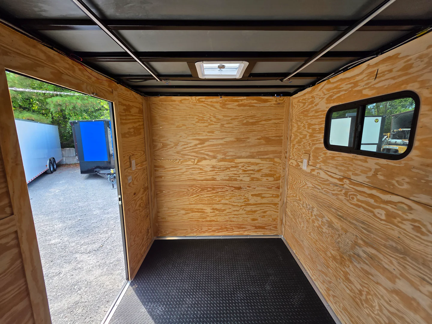 7' X 20' Silver With Blackout Custom Hybrid Trailer - Image 5