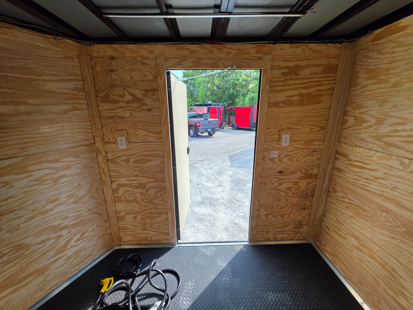 7' X 20' Silver With Blackout Custom Hybrid Trailer - Image 6